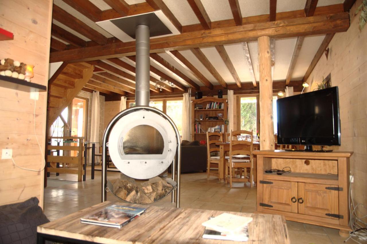 Chalet Cosy En Chartreuse Classe แซ็ง-ปิแอร์-เดอ-ชาร์ตรูส ภายนอก รูปภาพ